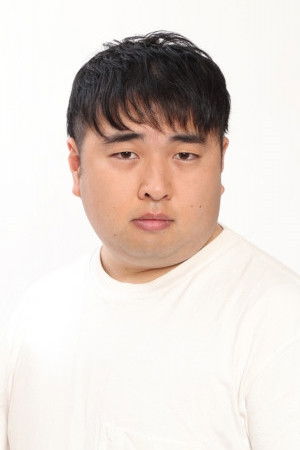高井佳佑